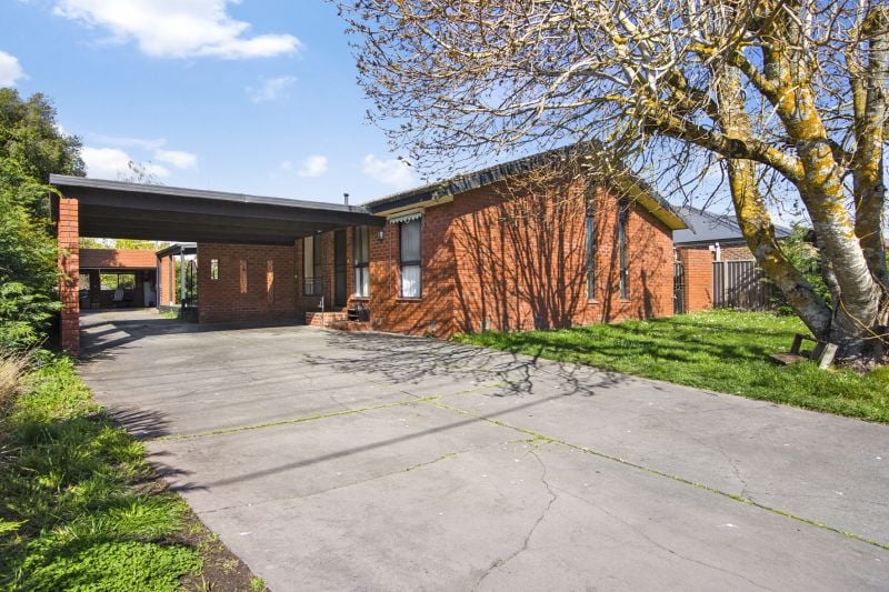 30 Mimosa Avenue Alfredton VIC, Alfredton - Thumbnail 3