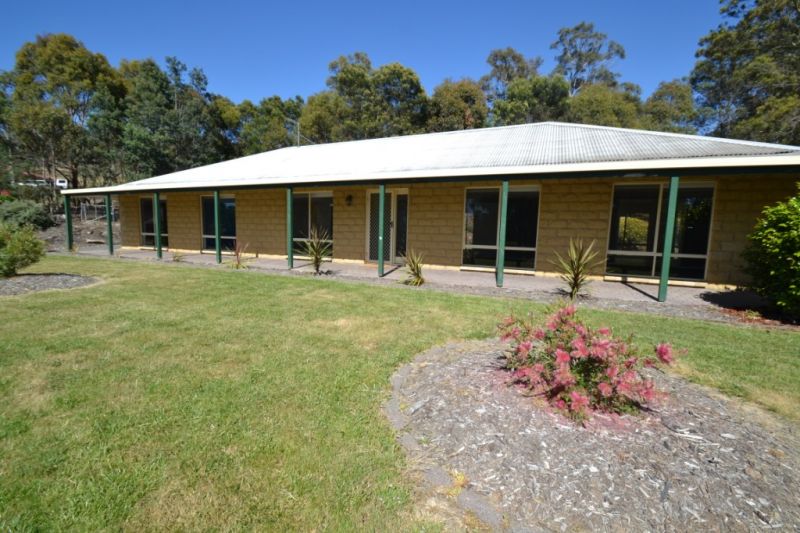 39 Blackstone Road, BLACKSTONE HEIGHTS Living Here Launceston