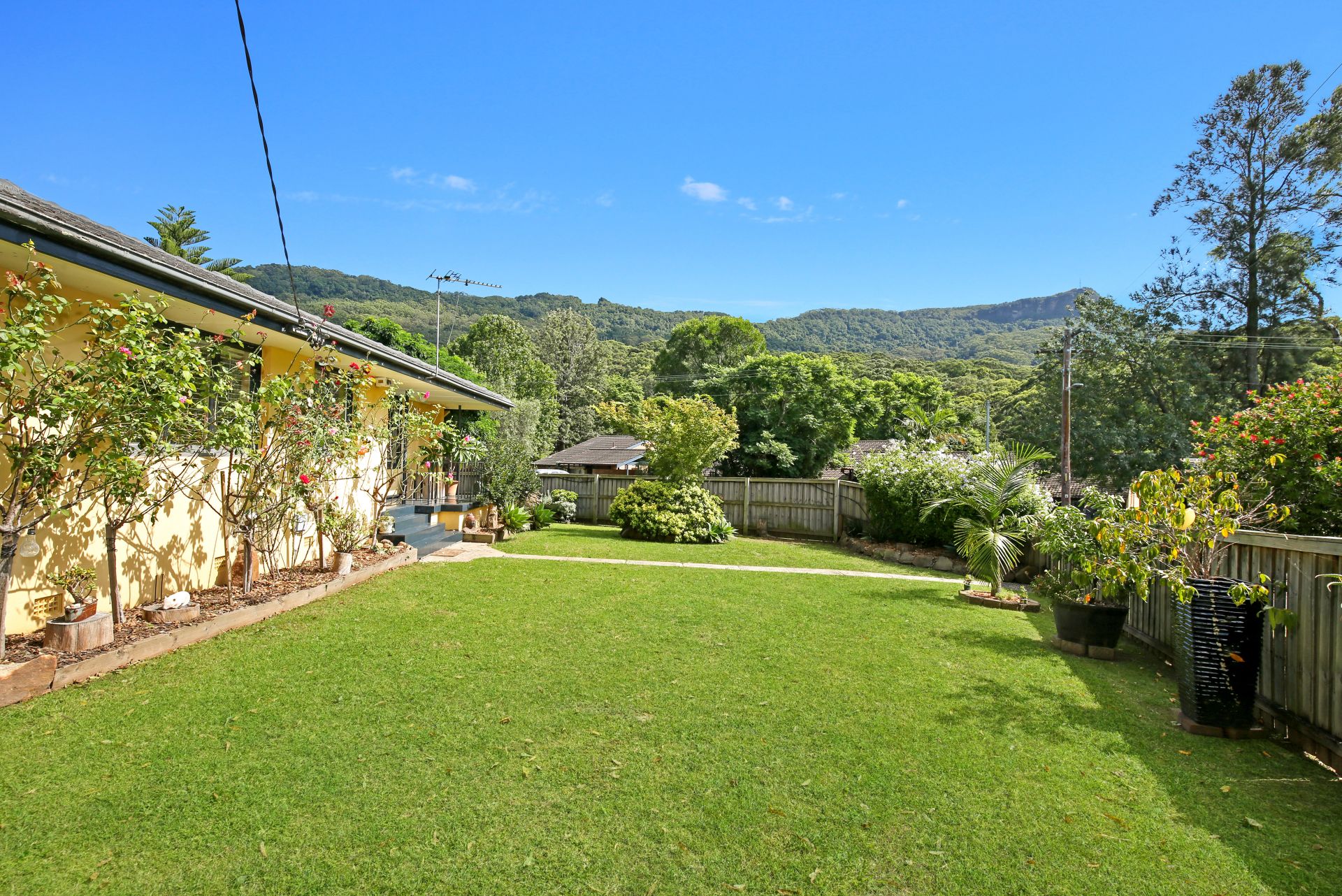 Real Estate For Sale 2 Cole Street Balgownie , NSW