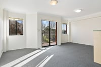 43/3 Williams Parade, Dulwich Hill