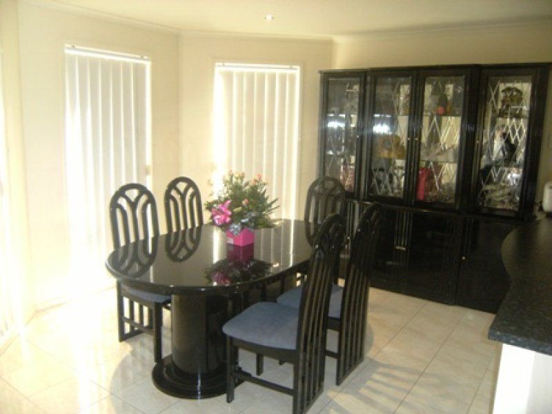 15 Forsyth Close, Burnside - Thumbnail 5