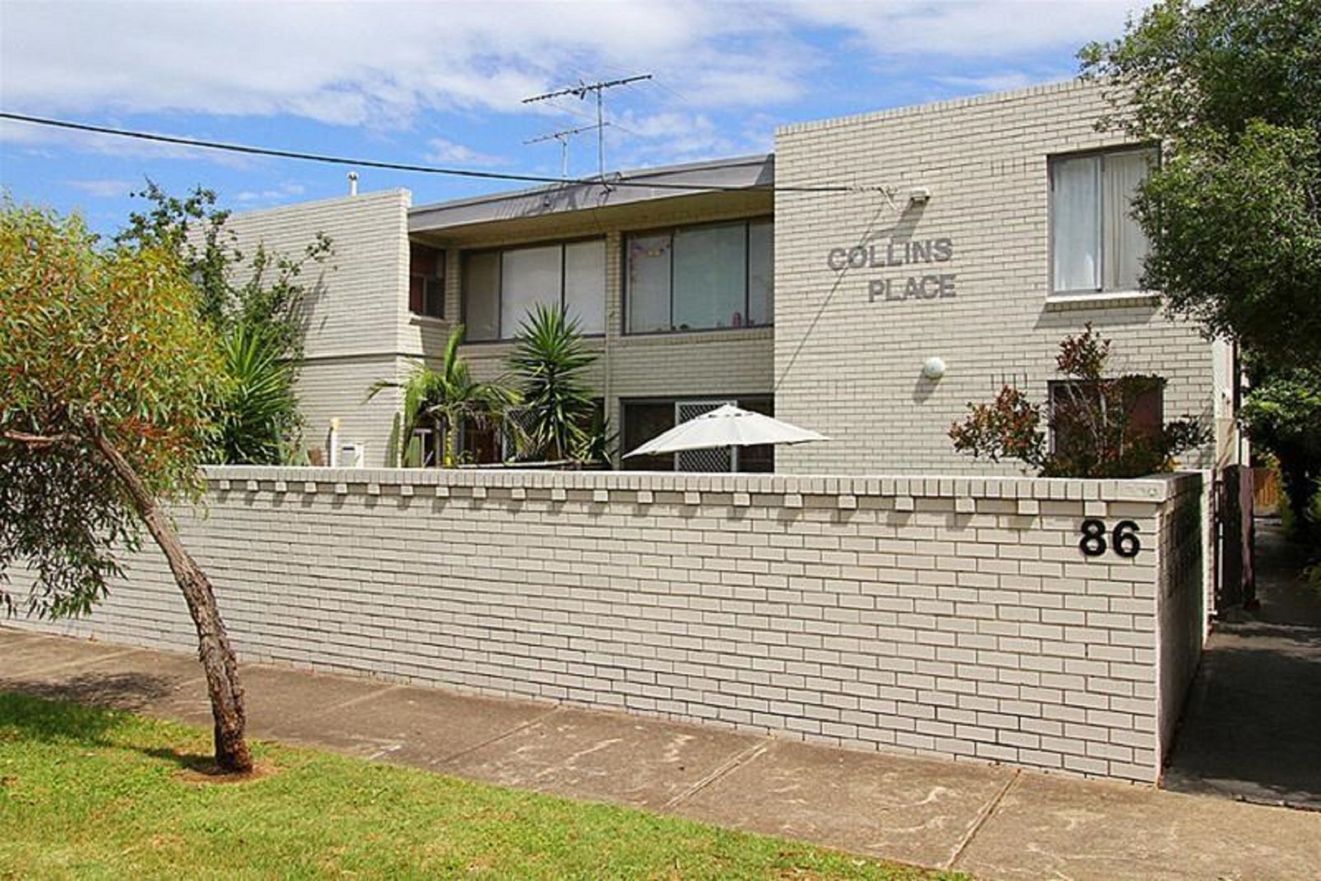 2/86 Collins Street, Thornbury - Thumbnail 2