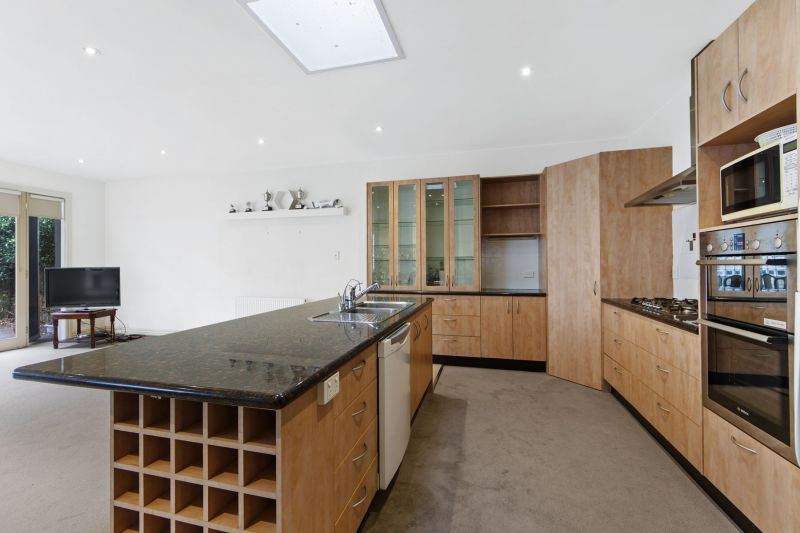 20 Meadow Street, St Kilda East - Thumbnail 3