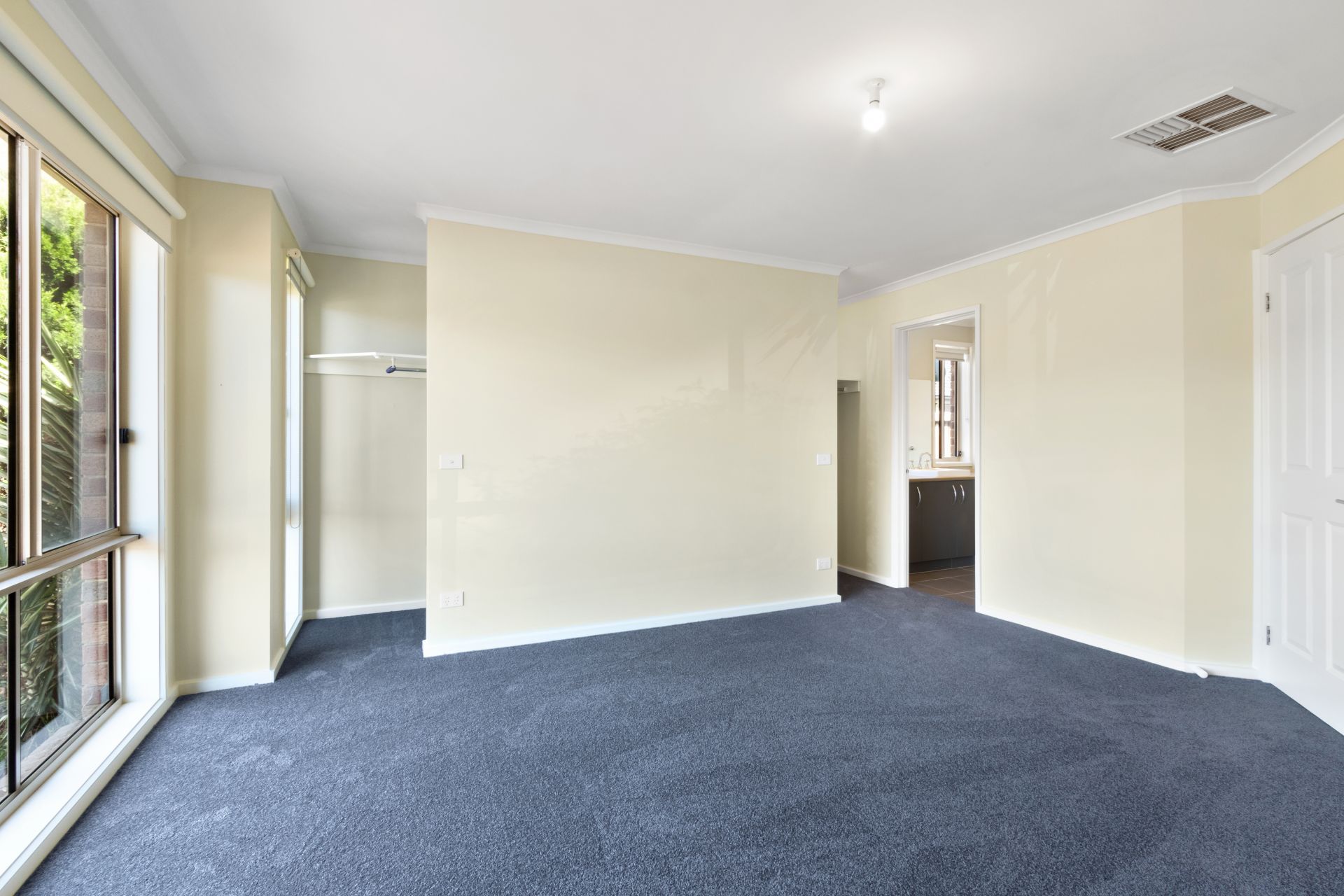 FABULOUS FOUR BEDROOM FAMILY HOME