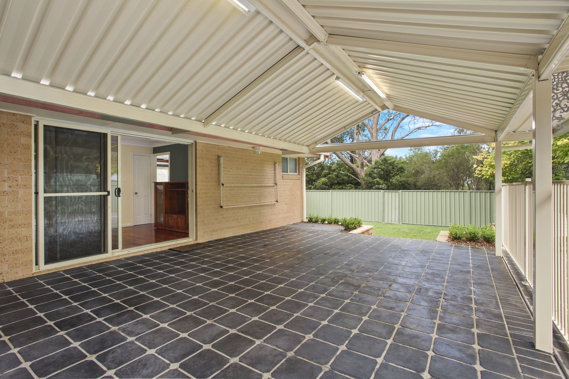 16 Derain Crescent Hazelbrook 2779