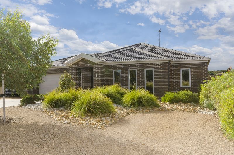 11 Belongil Place Ocean Grove VIC, Ocean Grove - Thumbnail 2