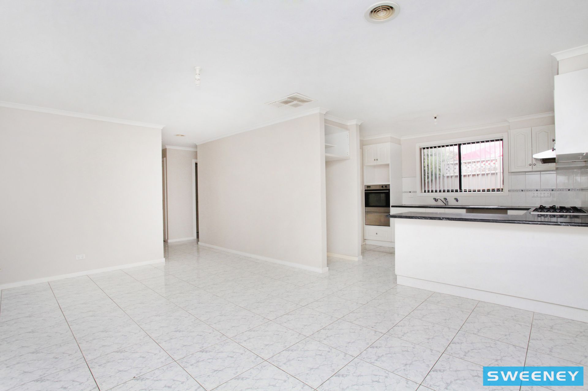 36 Parkin Avenue, Caroline Springs - Thumbnail 4