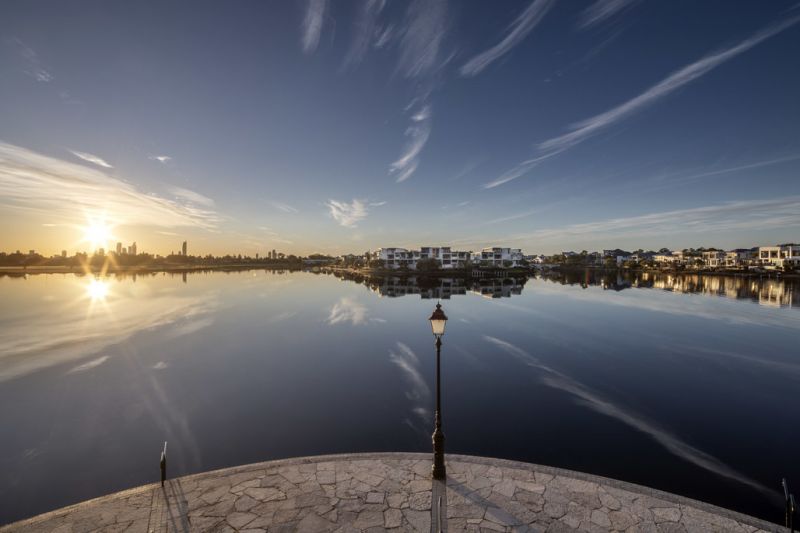 real-estate-for-sale-7-5036-emerald-island-drive-carrara-qld
