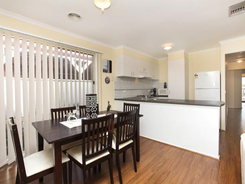 3 Moreton Close, Caroline Springs - Thumbnail 4