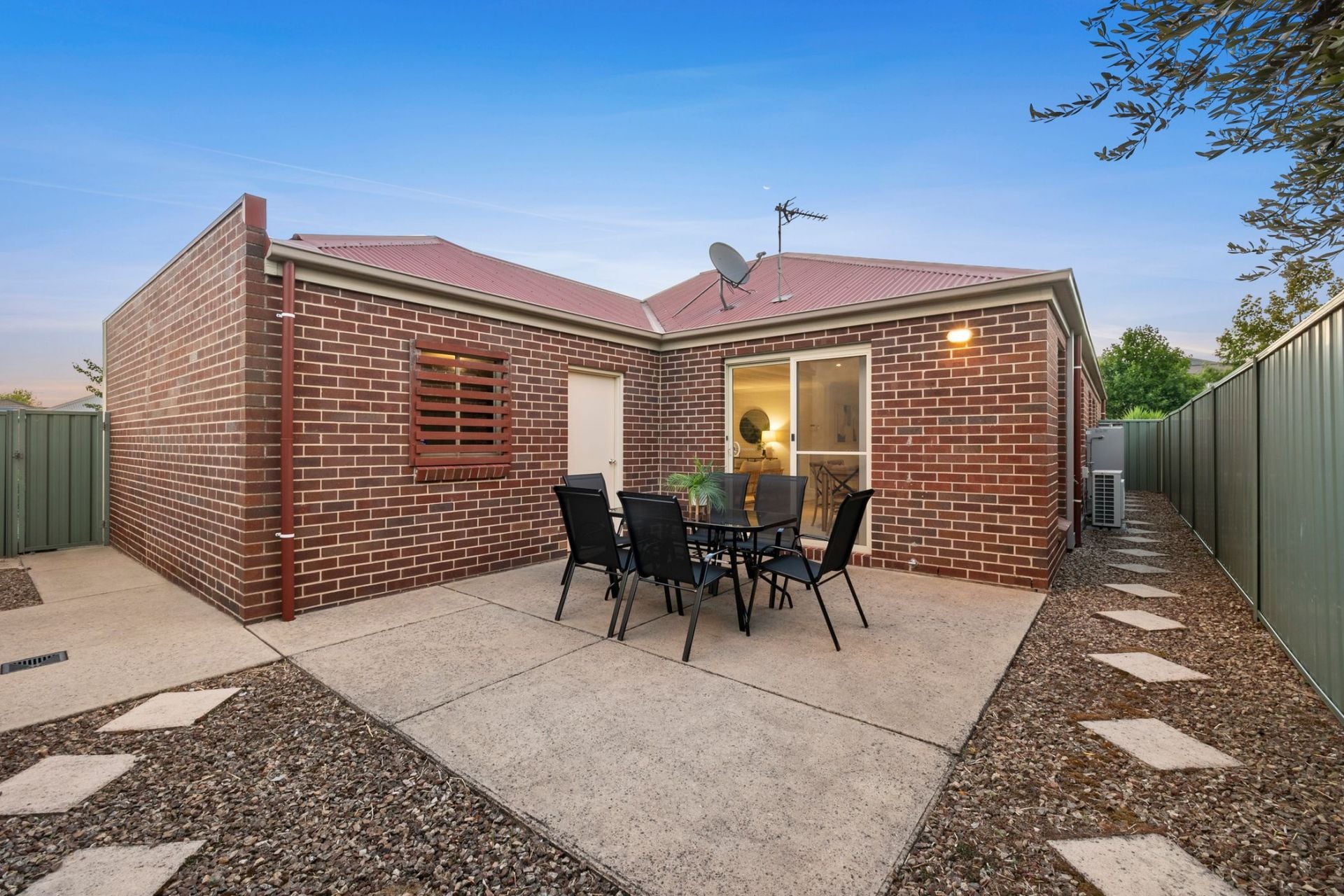 13 Taunton Place, Lake Gardens Ballarat Real Estate Pty Ltd