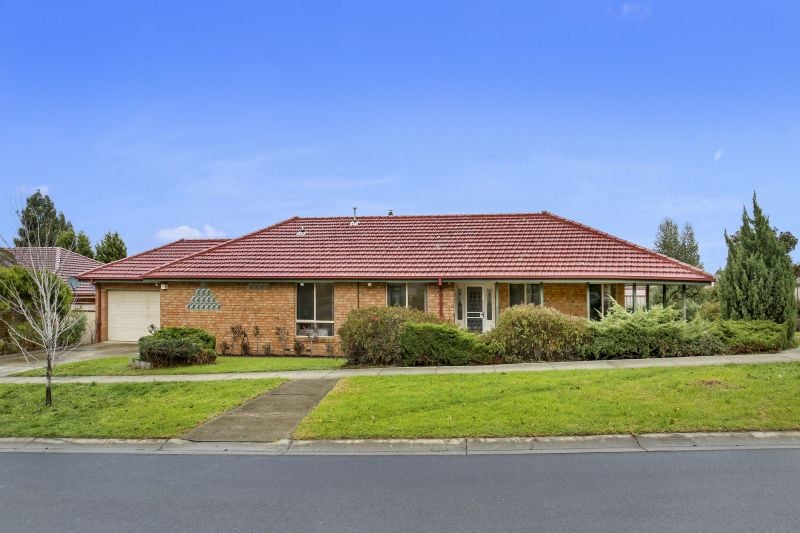 327 Gordons Road, South Morang