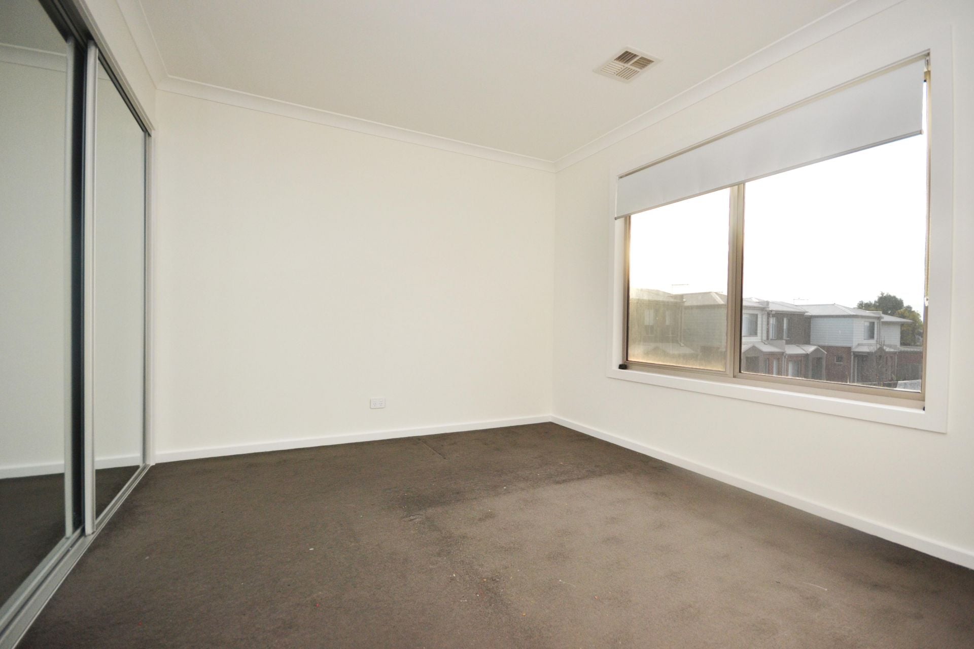 THREE BEDROOM CONTEMPORARY LIVING