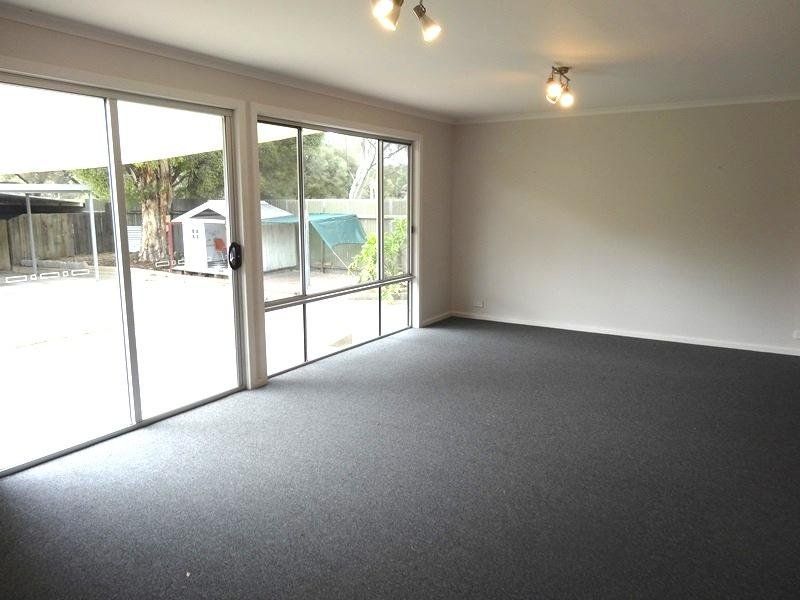 1 McClure Avenue, Reynella East - Thumbnail 6