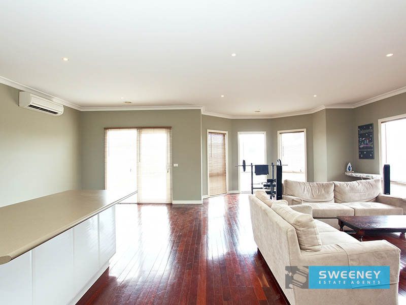28 Kerford Crescent, Point Cook - Thumbnail 4
