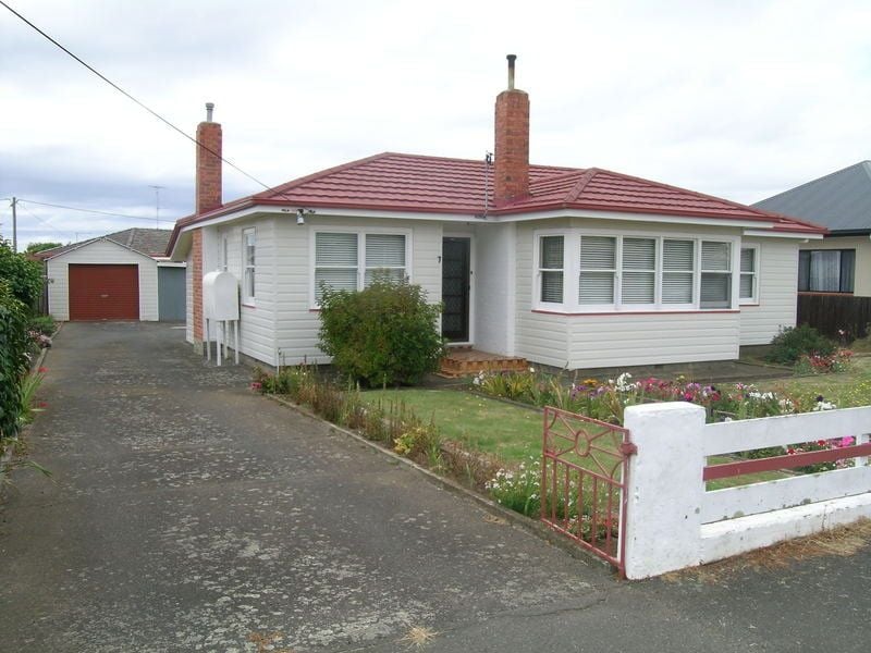 3
 
 
 
  
 
 
 1
 
 
 
  
 
 
 1
 
 
 
 
 
 
 
 7 John Street, ULVERSTONE TAS 7315, Ulverstone - Thumbnail 8