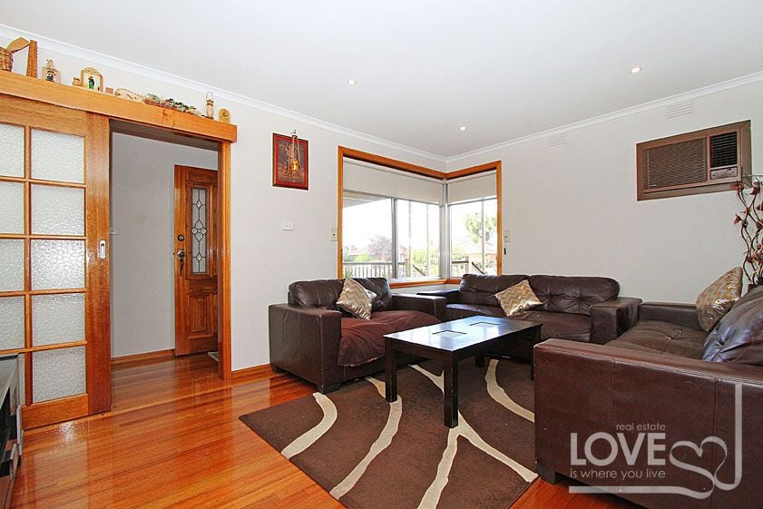 Immaculate, Inviting and Incredibly Well Positioned