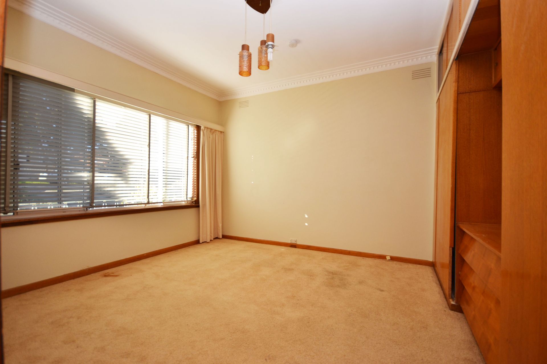 GREAT LOCATION AND GREAT VALUE - 6 MONTH LEASE