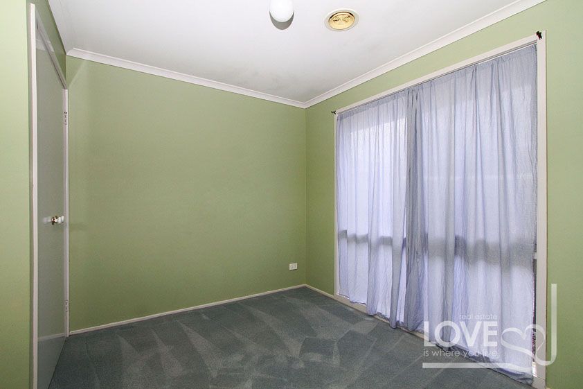 TUCKED AWAY IN A QUIET COURT **6 MONTH LEASE AVAILABLE**
