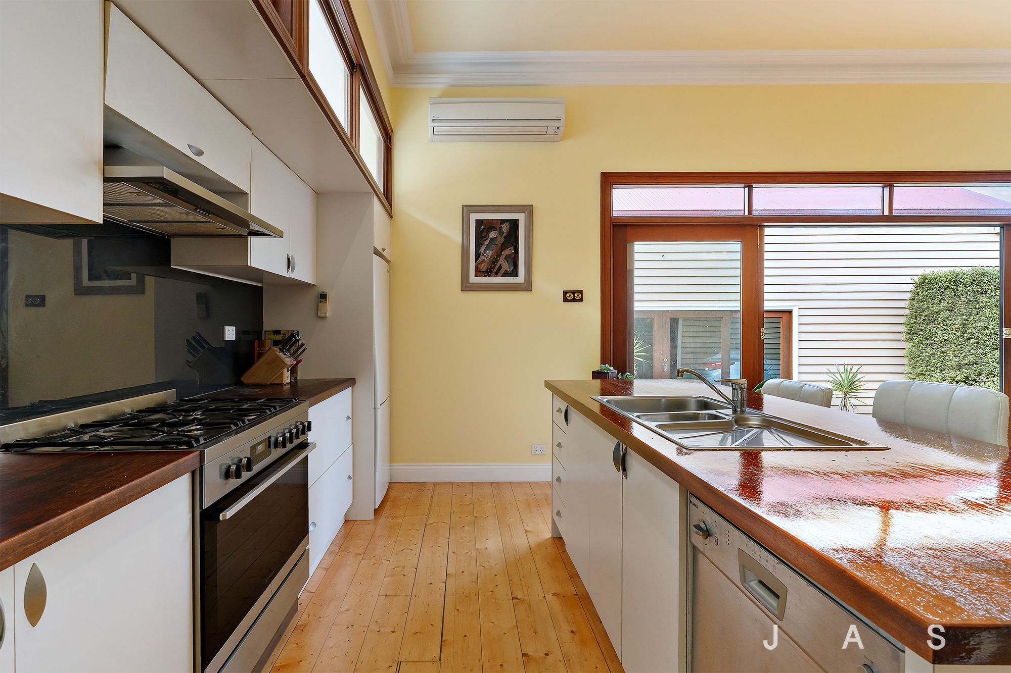 77 Queensville Street, Kingsville, Kingsville - Thumbnail 6