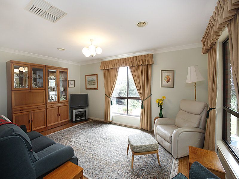 17 Thompson Court, Altona Meadows - Thumbnail 5