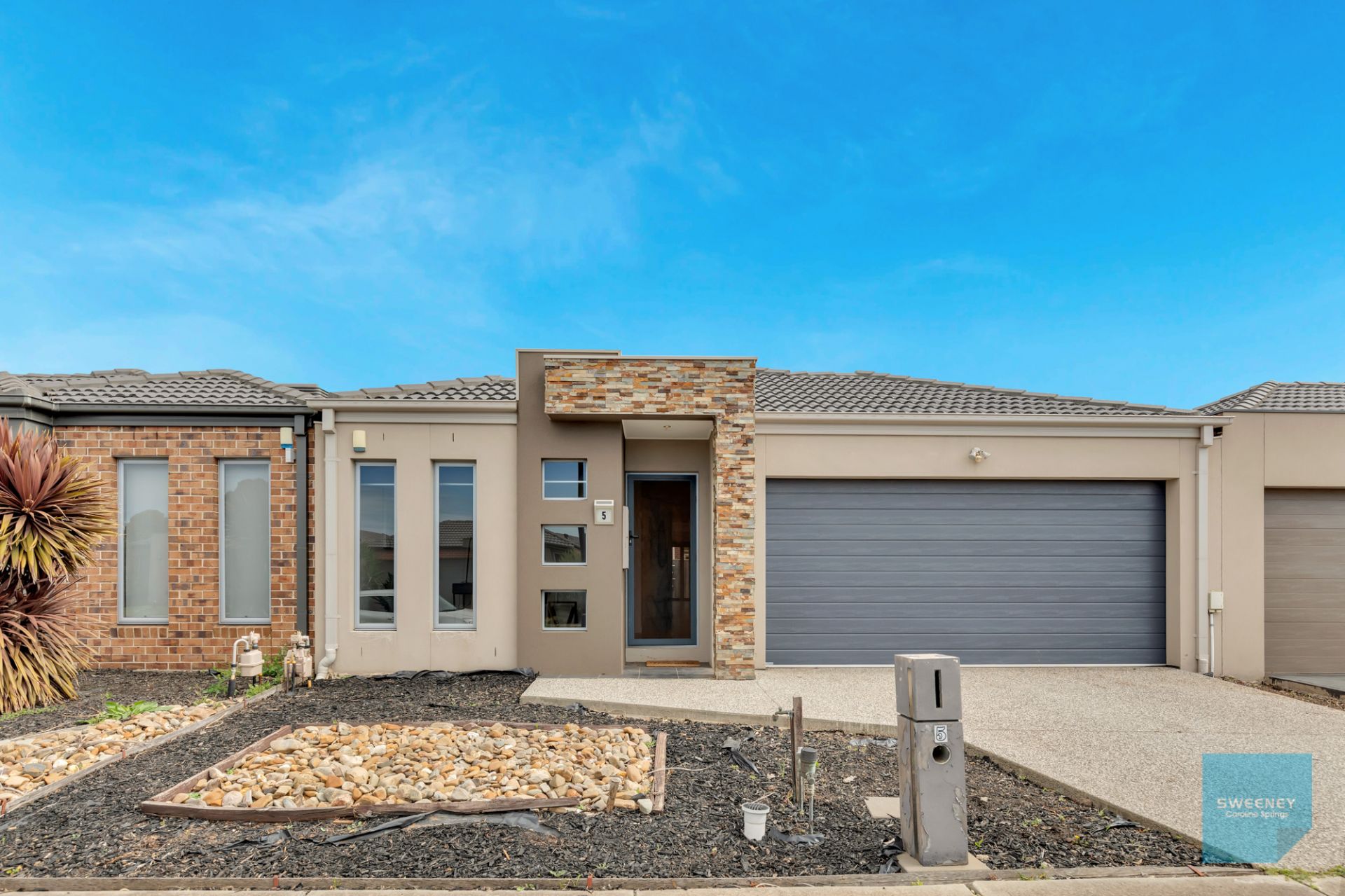 5 Keats Way, Fraser Rise - Thumbnail 2