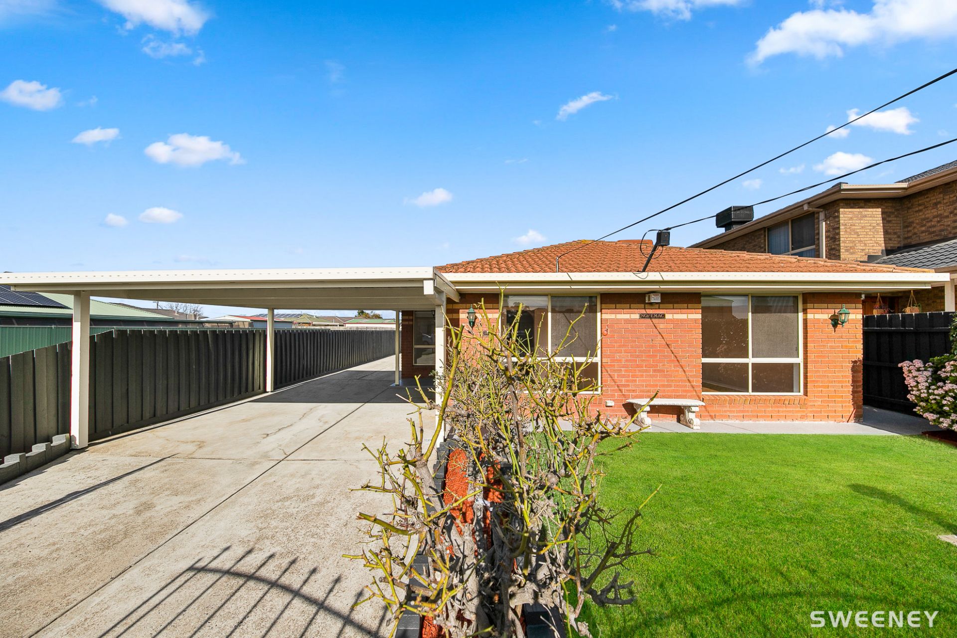 18 Macneil Drive, Altona Meadows - Thumbnail 2