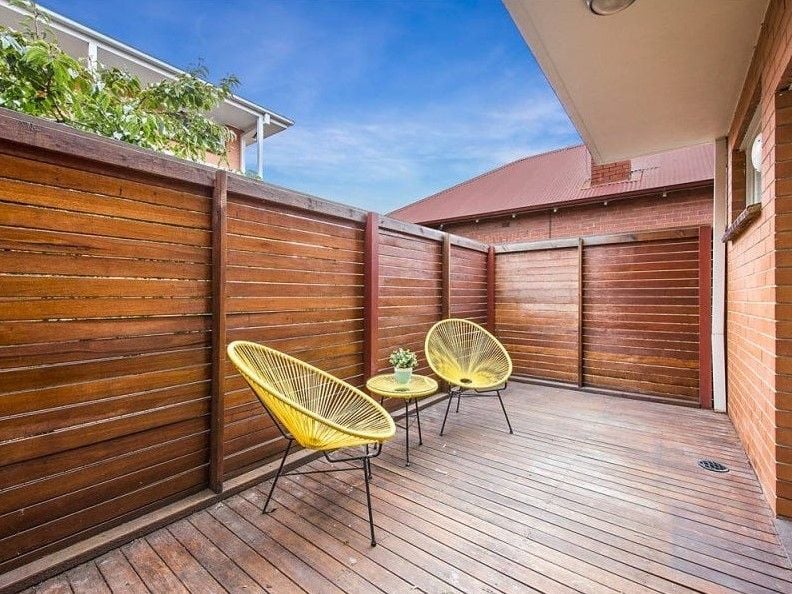 Courtyard Delight in Ideal Location