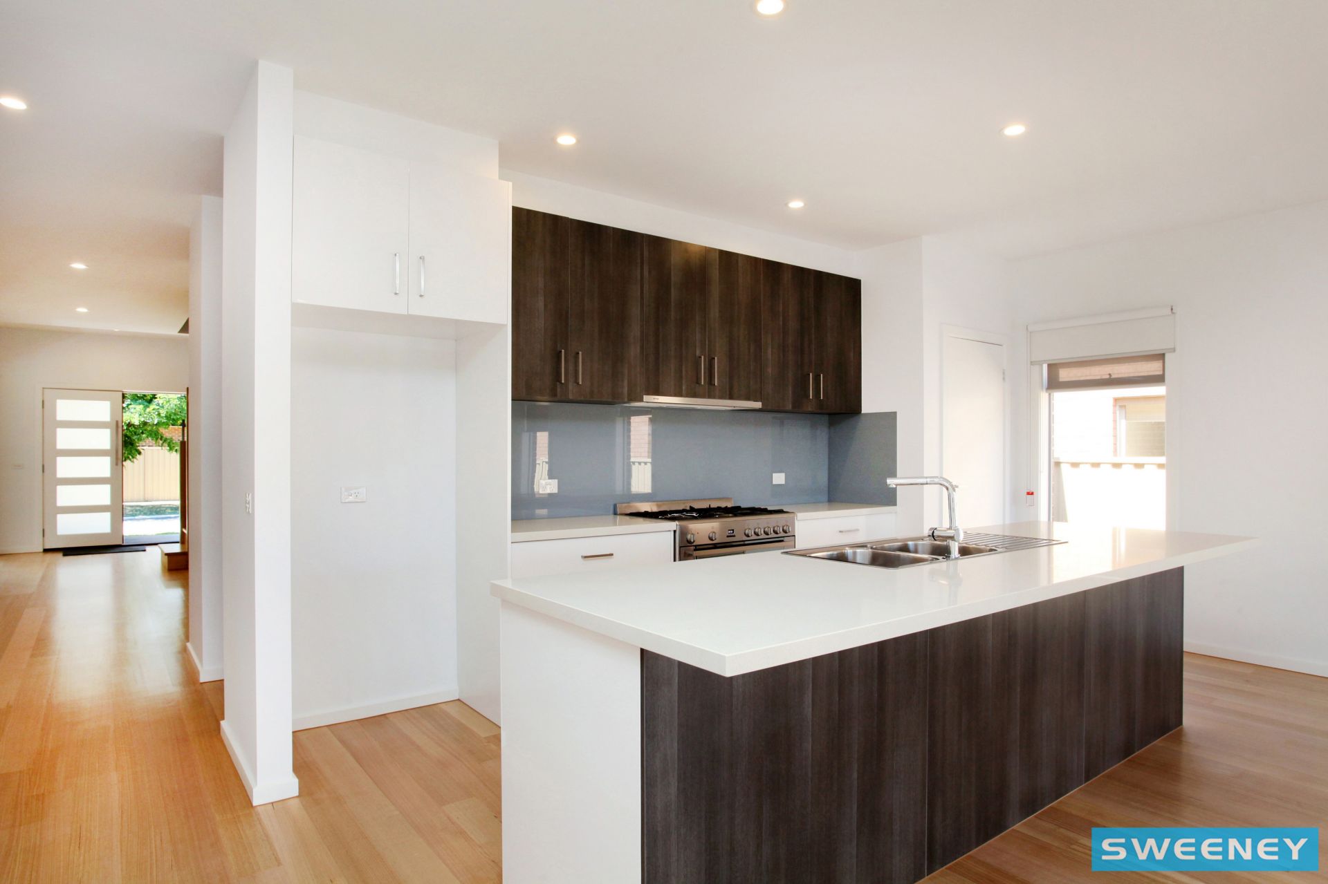 33 Clementson Drive, Caroline Springs - Thumbnail 4