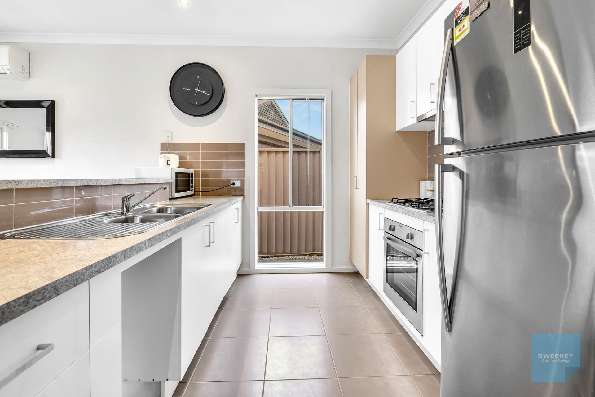 22 Mount Way, Caroline Springs - Thumbnail 6
