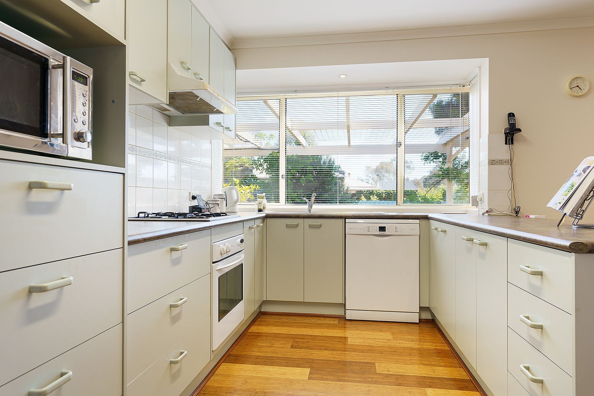 146 Main Road, Campbells Creek, Campbells Creek - Thumbnail 6