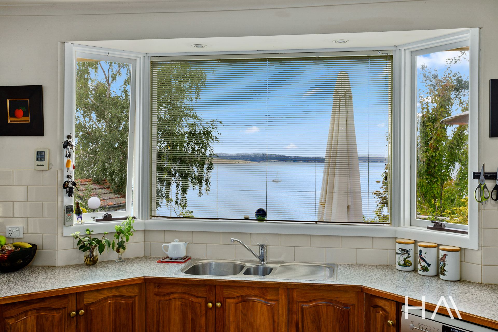 52 Flinders Esplanade Taroona, Taroona - Thumbnail 7