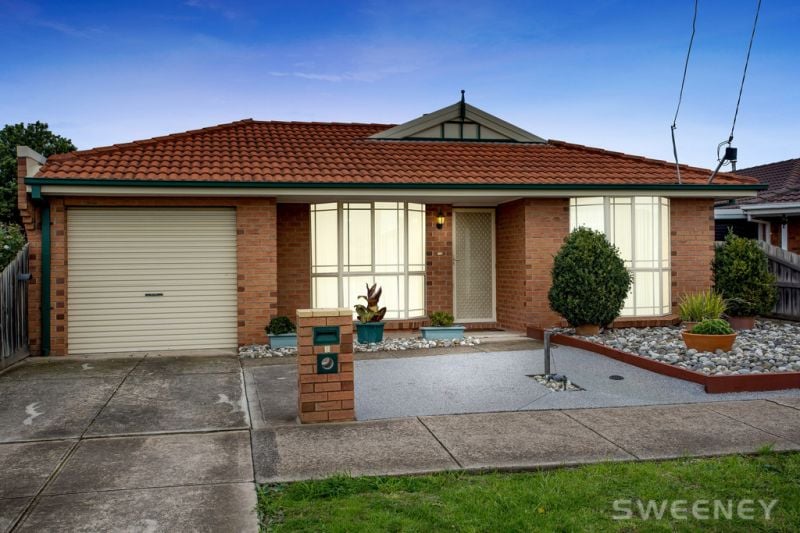 4 Hyde Court, Altona Meadows - Thumbnail 2