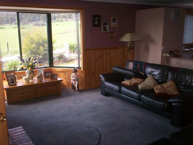 4
 
 
 
  
 
 
 2
 
 
 
  
 
 
 5
 
 
 
 
 
 
 
 16 Wildlife Road, SHEFFIELD TAS 7306, Sheffield - Thumbnail 8