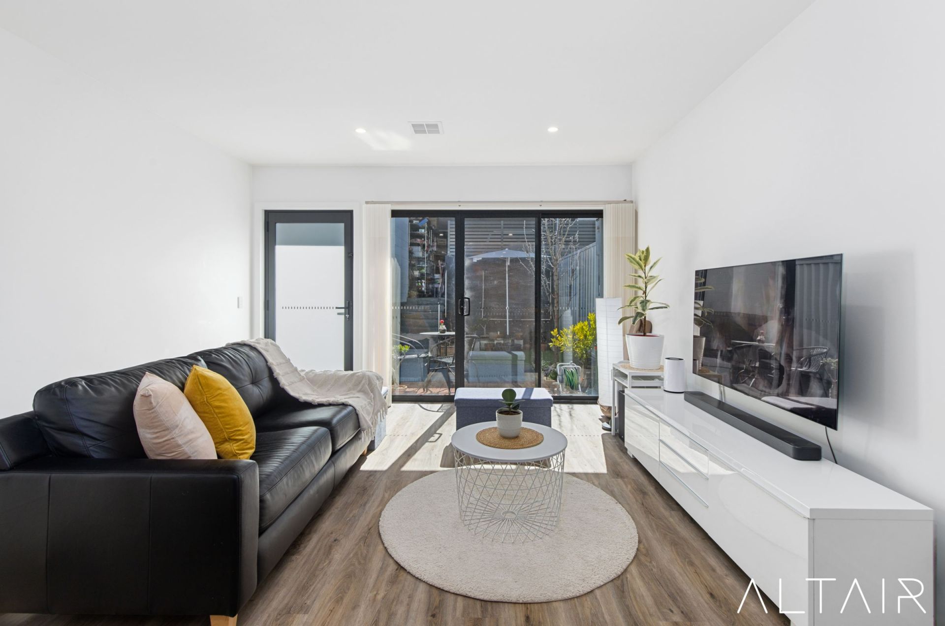 9/2 Bellette Street, Weston, ACT, Weston - Thumbnail 2