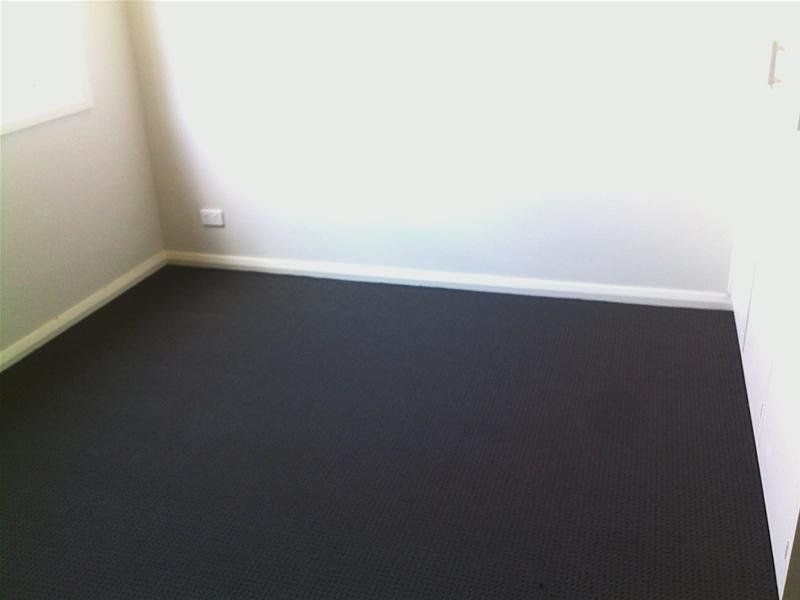 Superbly Located One Bedroom Flat with Outdoor Area!
