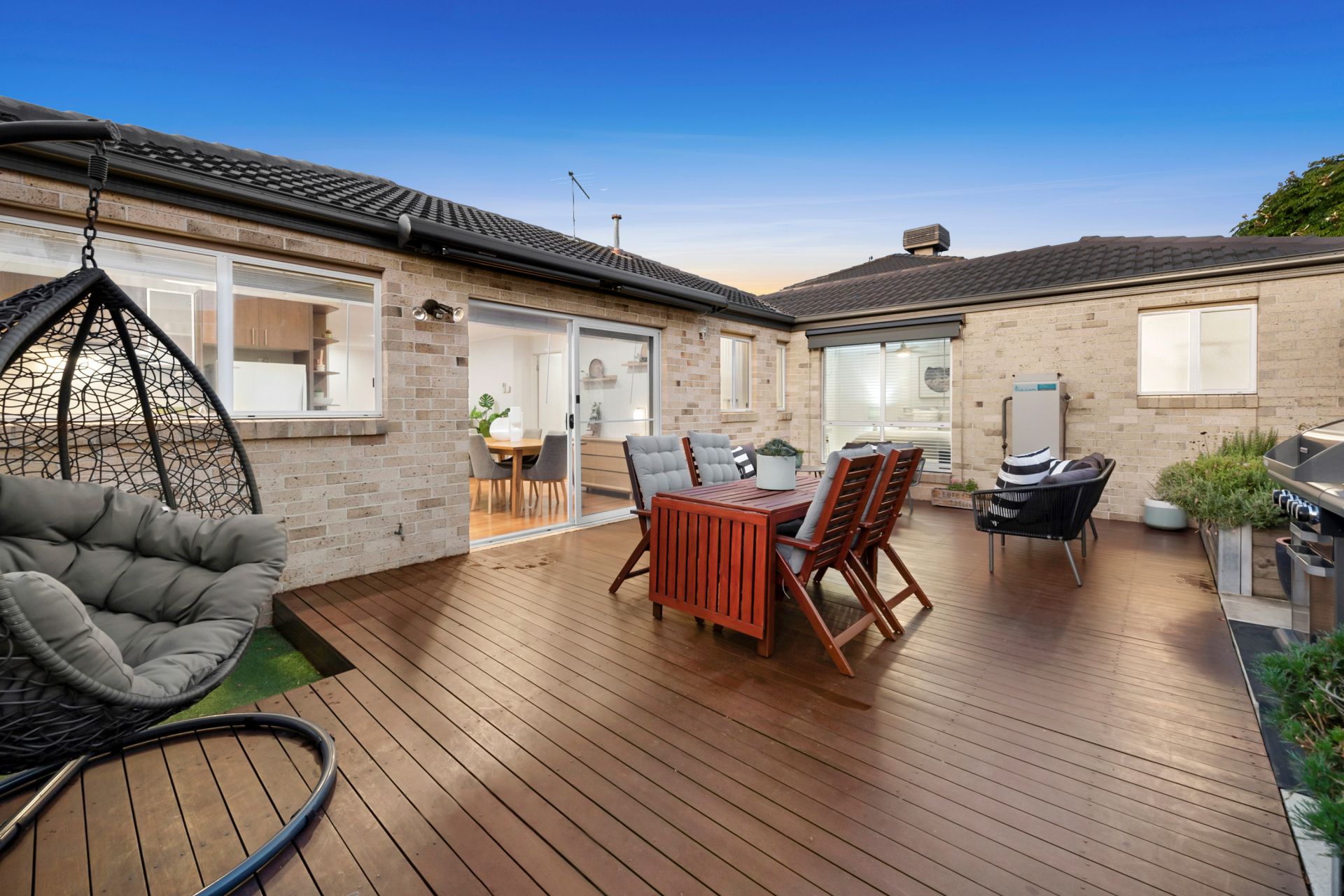2/10 Millicent Avenue, Carrum OBrien Real Estate