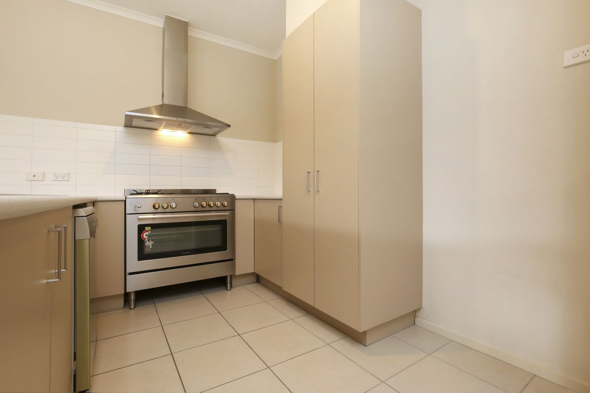 CONVENIENTLY LOCATED FAMILY HOME