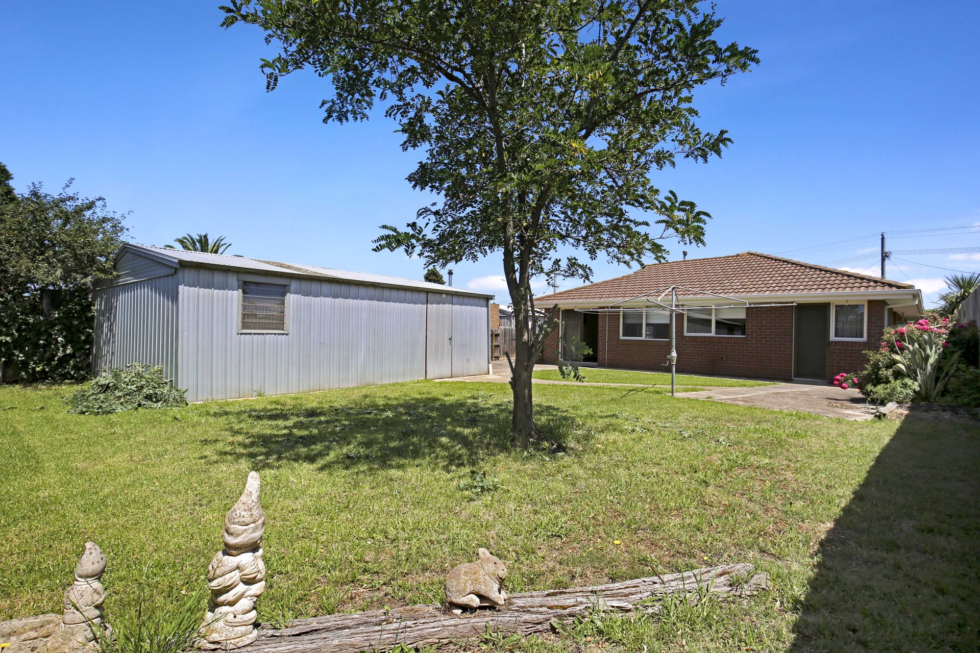 IDEAL FAMILY HOME