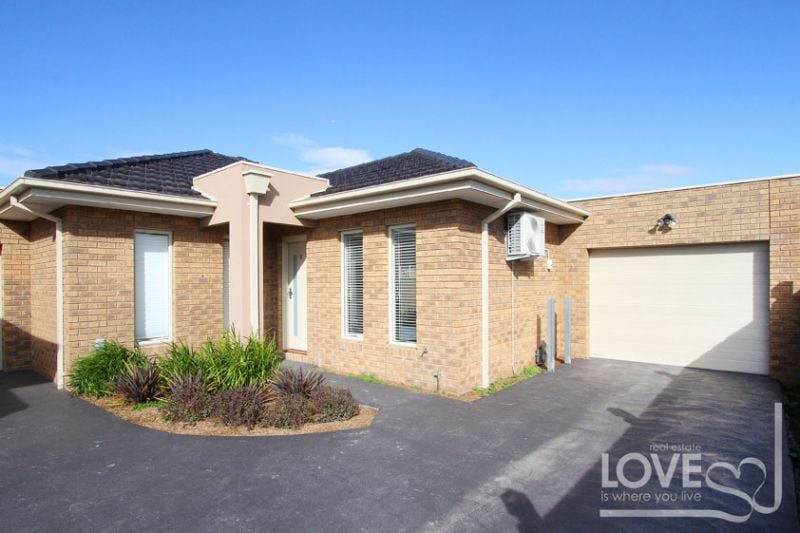 2/5 Marshall Drive, Reservoir