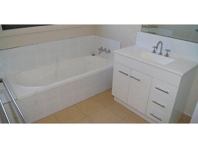 2/11A Middle Road, DEVONPORT, Devonport - Thumbnail 7