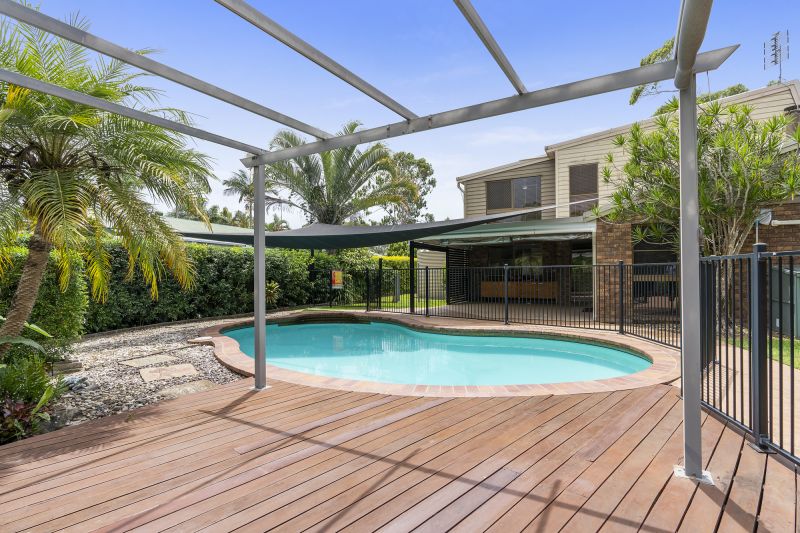 9 Karawatha Drive, Mountain Creek