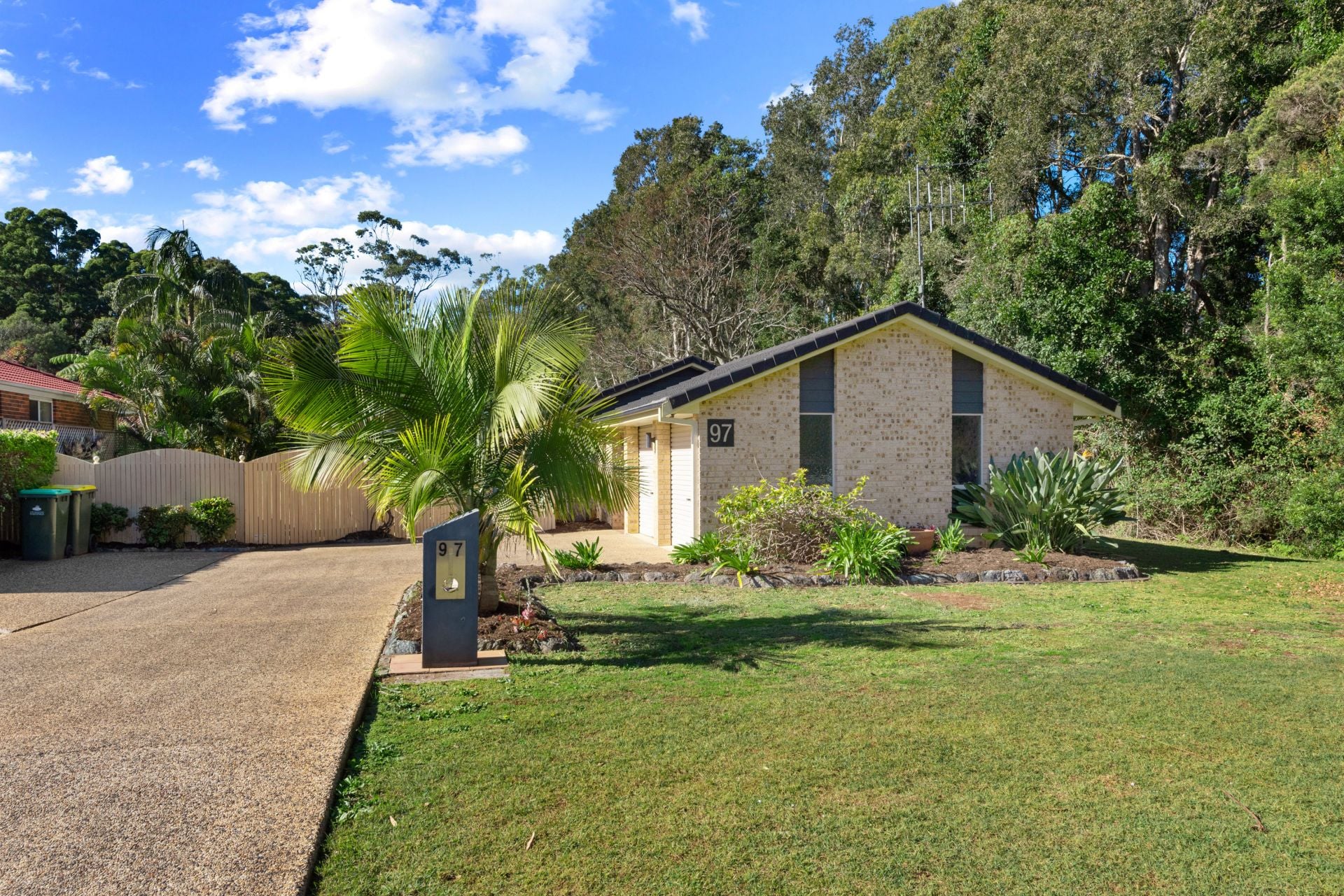 97 Hamlyn Drive Port Macquarie NSW, Port Macquarie - Thumbnail 3