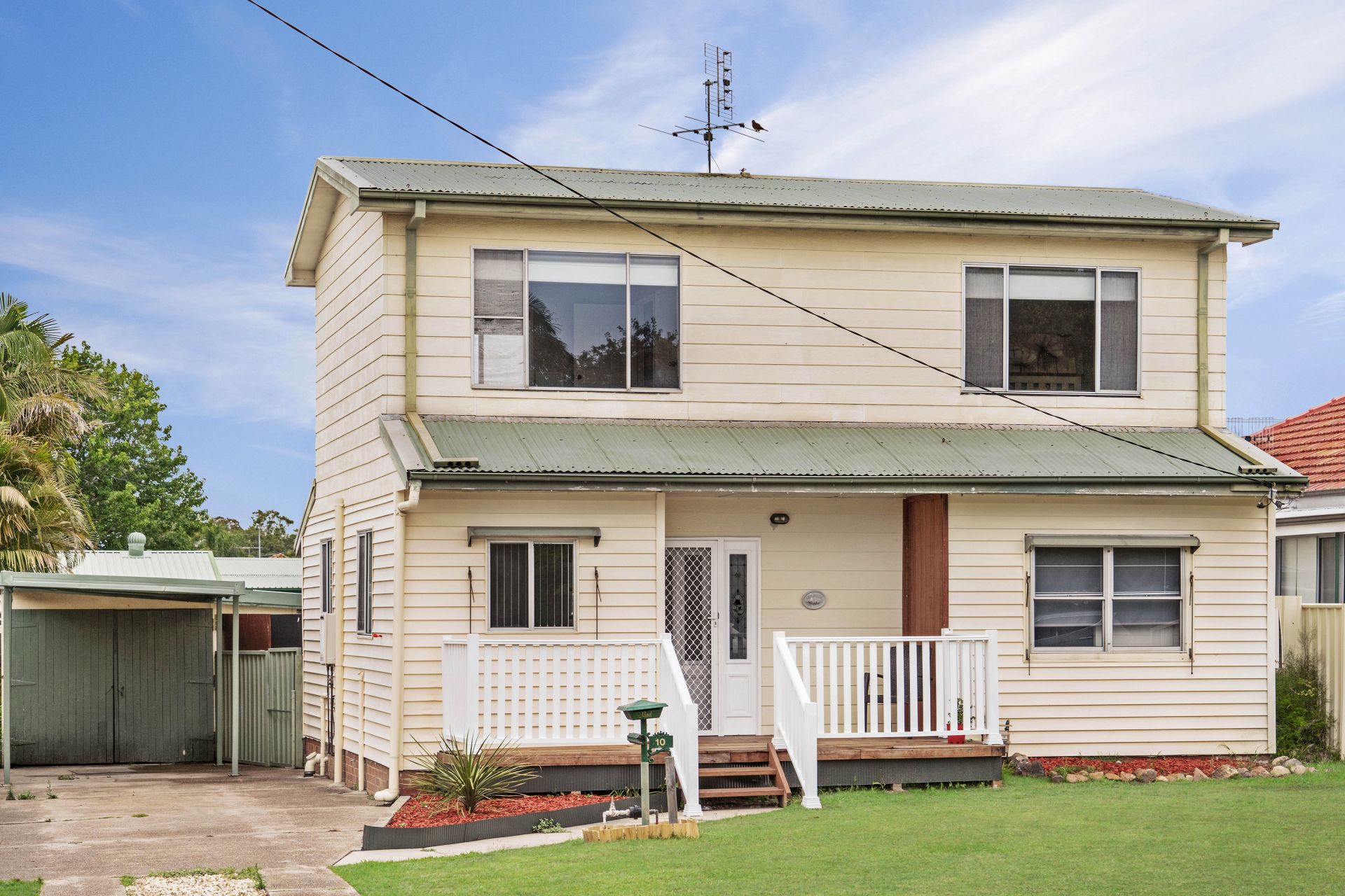 10 York Crescent Belmont North NSW, Belmont North - Thumbnail 3