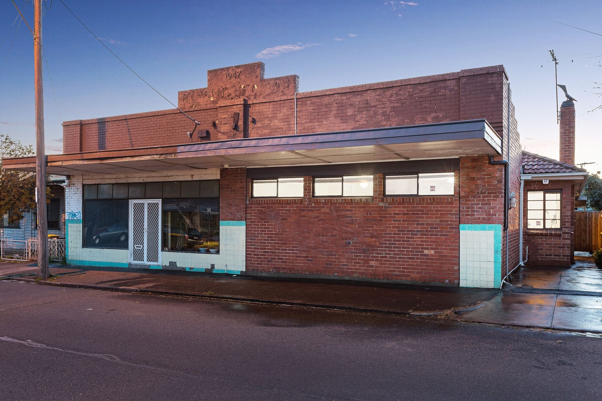 12 Williamstown Road, Kingsville - Thumbnail 2