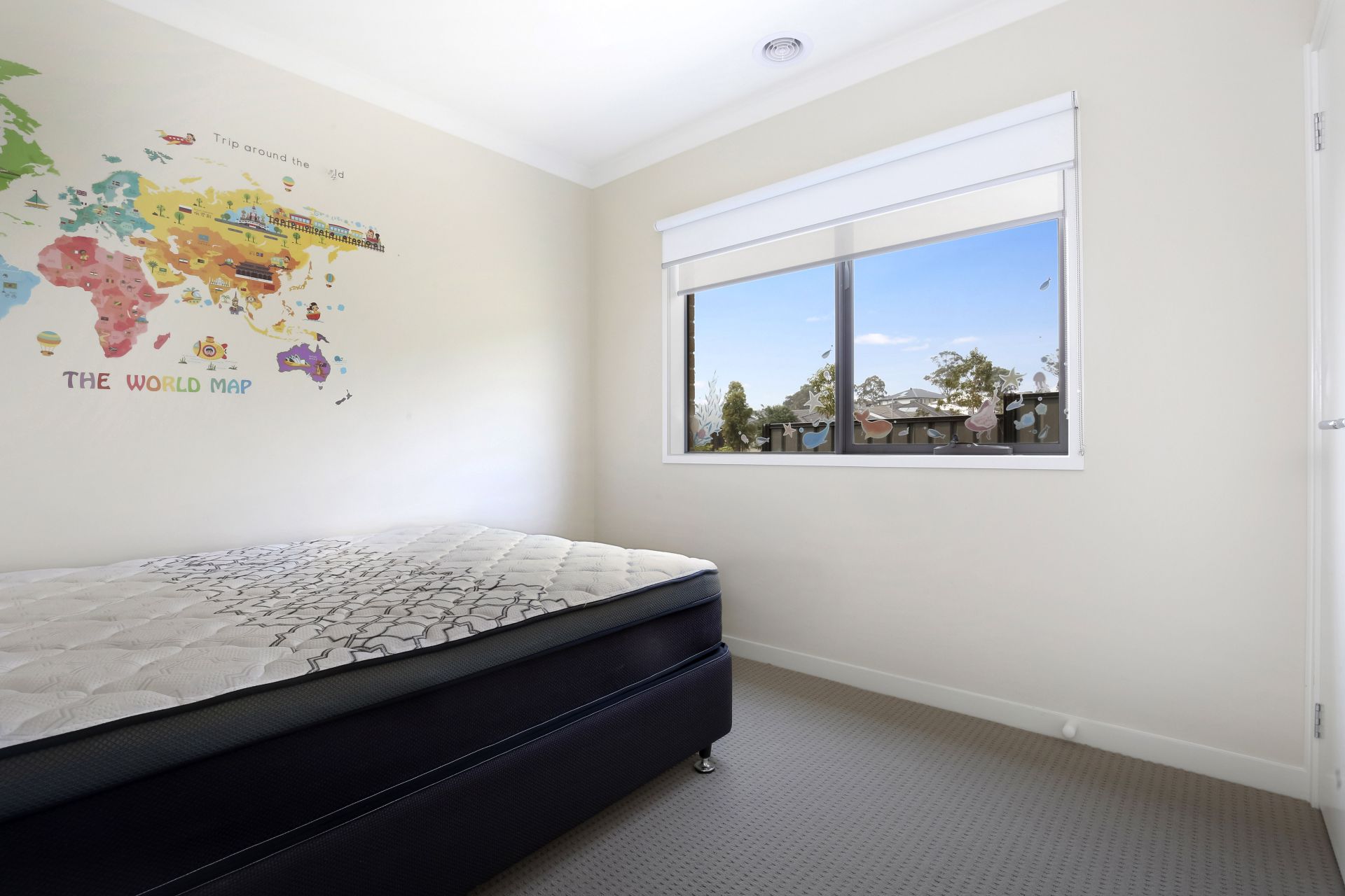SPECTACULAR FAMILY HOME IN MERNDA!!!