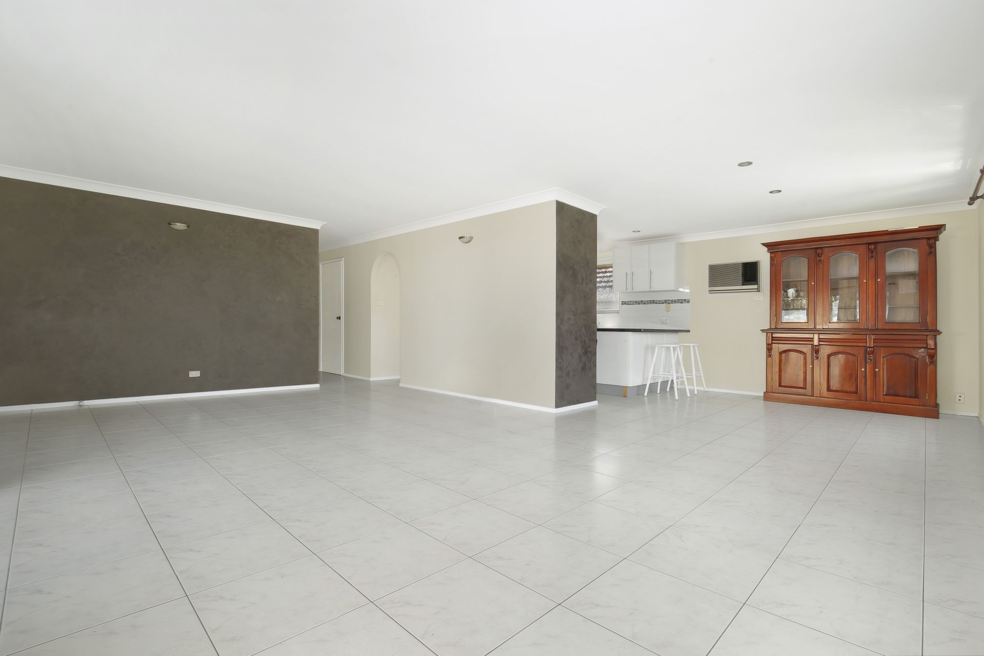 Real Estate For Lease 302 Gladstone Avenue Mount Saint Thomas , NSW