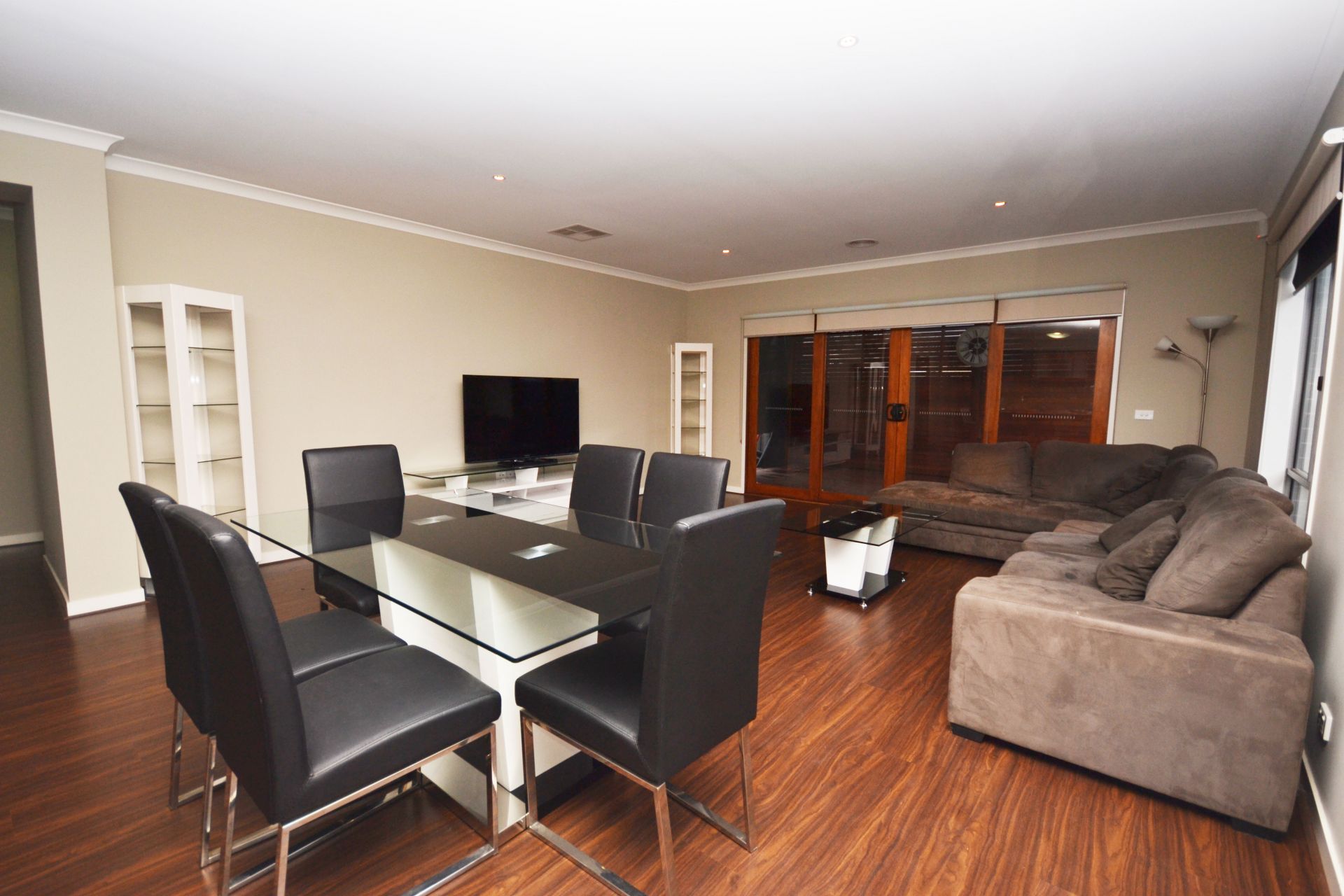 LOOKING FOR MODERN SOPHISTICATION?  YOUR SEARCH IS OVER!
