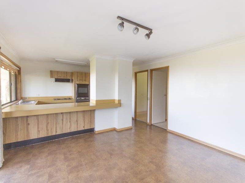 6 Vista Place, Kurrajong Heights - Thumbnail 7