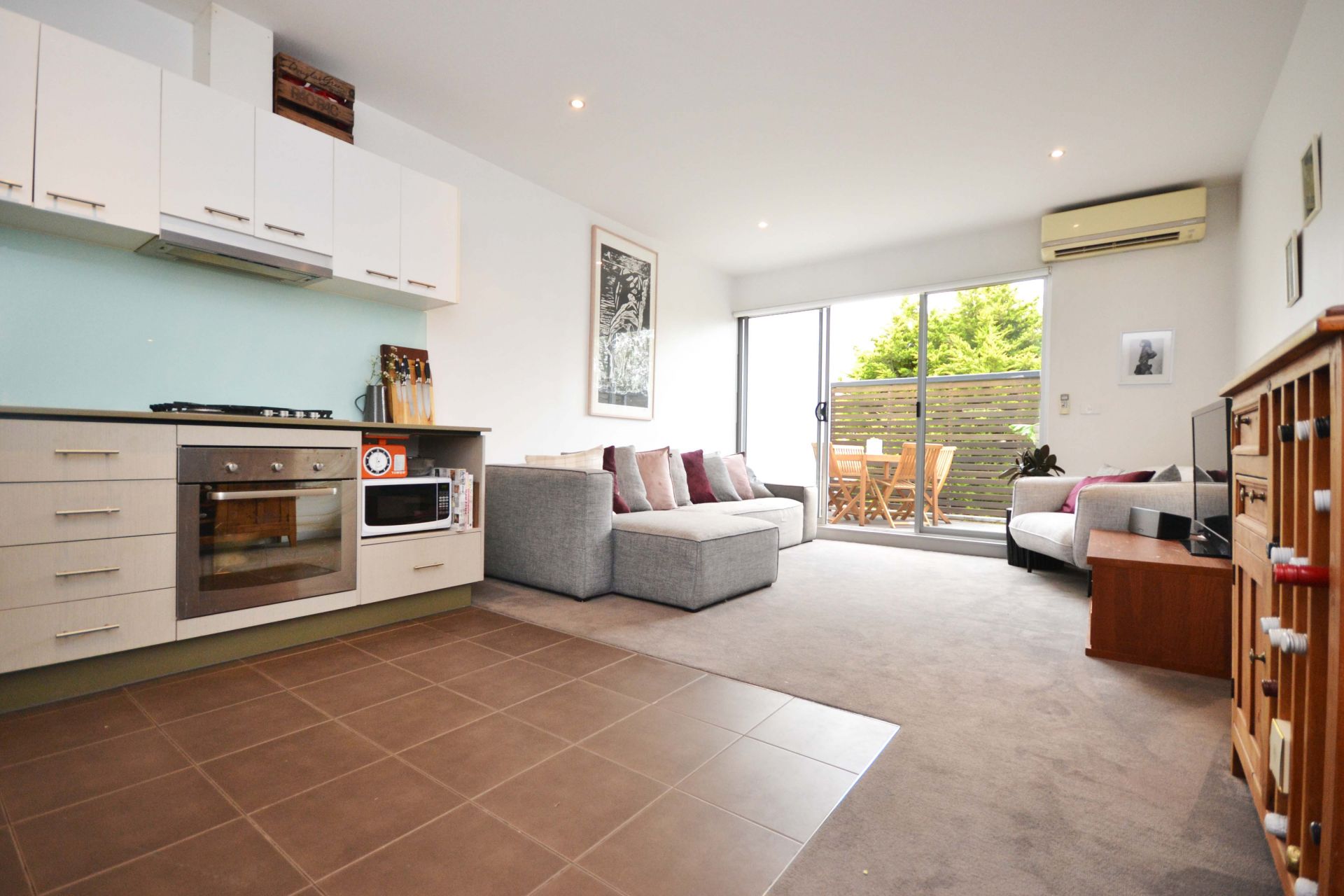 EXCLUSIVE APARTMENT LIVING