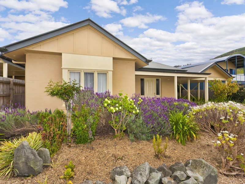2/62 Cawood Street, Apollo Bay - Thumbnail 2